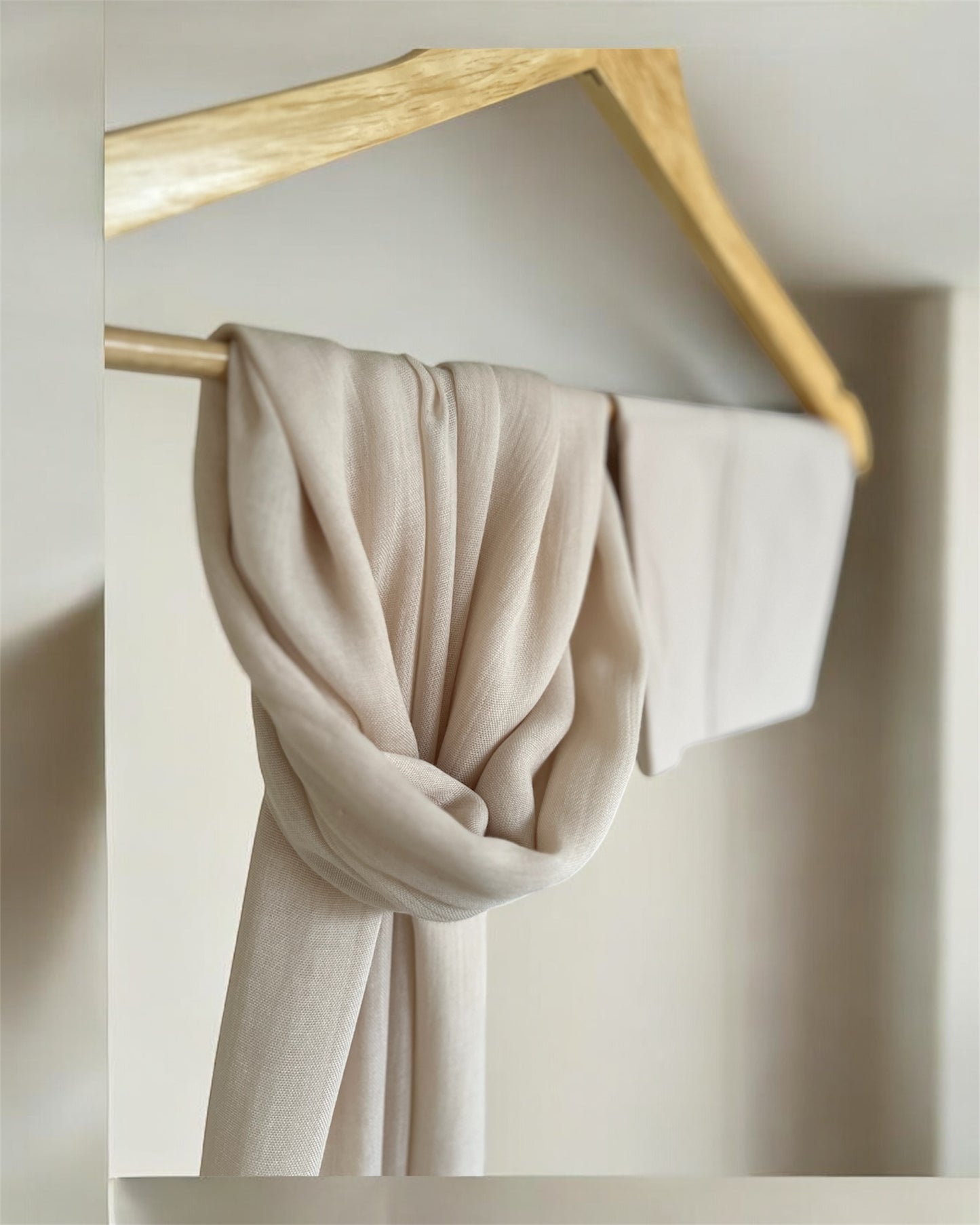 Off White - Premium Modal Hijab Set